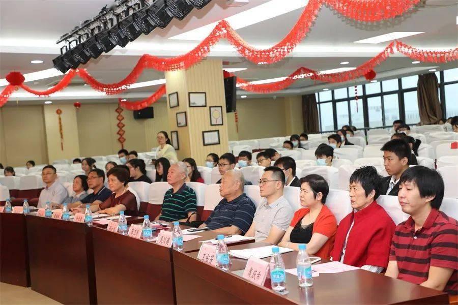 上班之后,你最害怕遇到什么事呢?红迪网平台-分享与探讨的社交平台